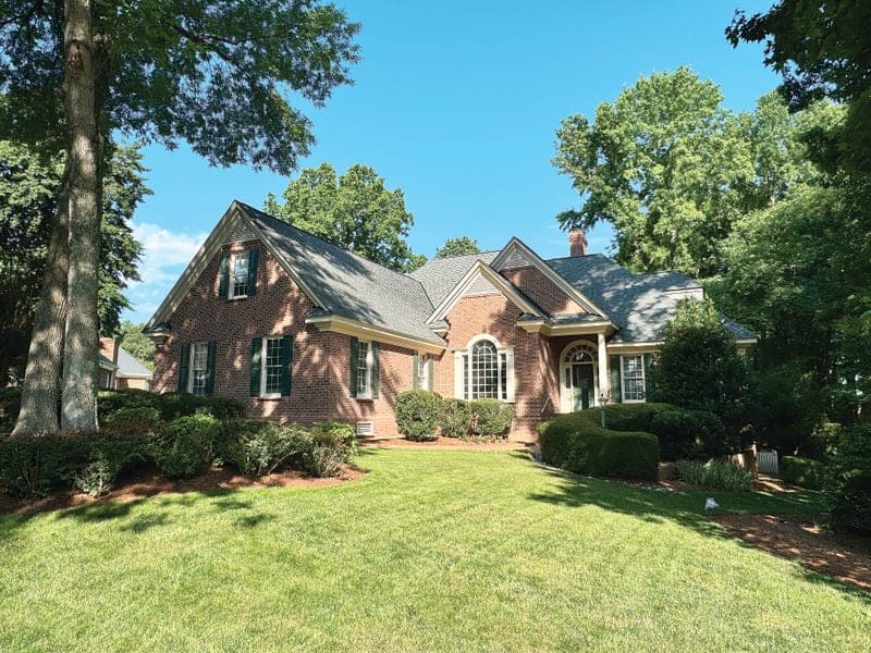 100 Tayside, Ford's Colony, sold by Olyvia Salyer
